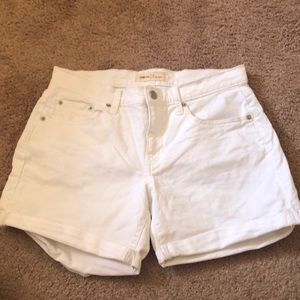 Gap white shorts